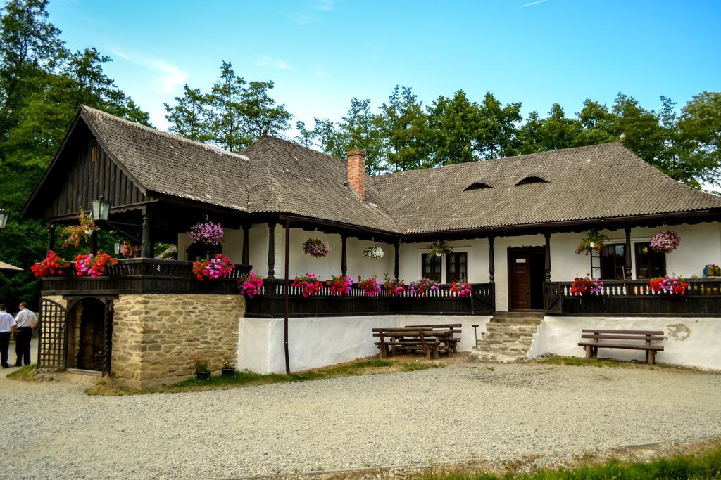 Hanul Vestem Hotel Nagyszeben Kültér fotó